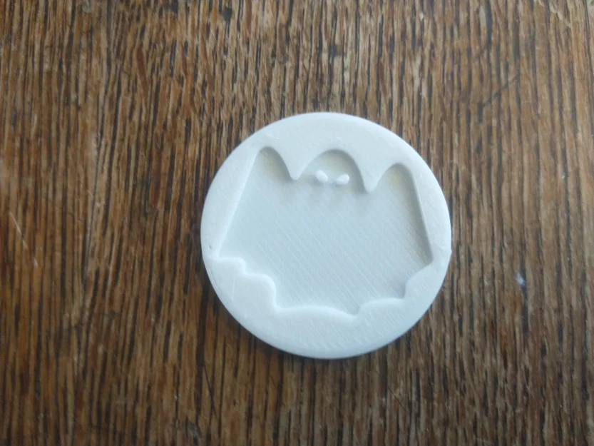 Ghost Coin - Đồng xu khắc hình ma độc đáo cho lễ hội Halloween - Image 1