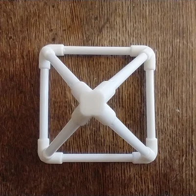 Bộ khớp nối in 3D lắp ráp hình chóp vuông từ ống hút