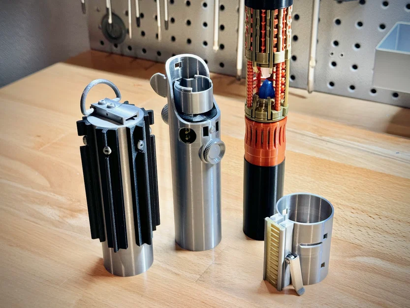 Bộ phận replica chuẩn xác hơn cho Skywalker Lightsaber (Graflex) - Image 1