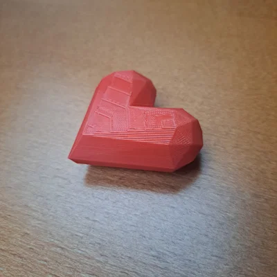 Mô hình in 3D trái tim Low Poly (Low Poly Heart) dễ thương
