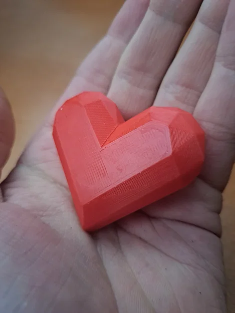 Mô hình in 3D trái tim Low Poly (Low Poly Heart) dễ thương - Image 2
