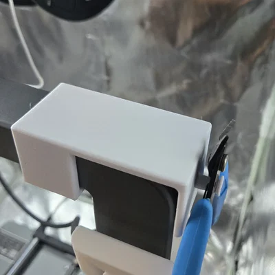 Giá treo kềm cắt cho Ender-3 V3 Plus