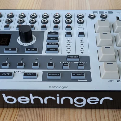 Case Behringer RS-9 Sequencer (Standalone, có tuỳ chọn logo & nguồn)