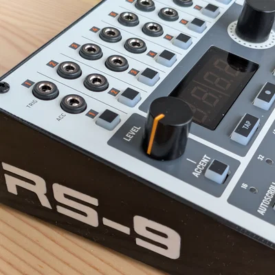Case Behringer RS-9 Sequencer (Standalone, có tuỳ chọn logo & nguồn)