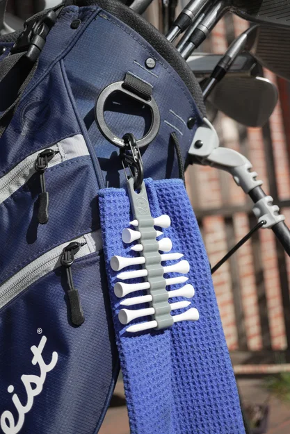 TeePU Golf Tee Holder – Kẹp đựng tee golf in TPU - Image 1