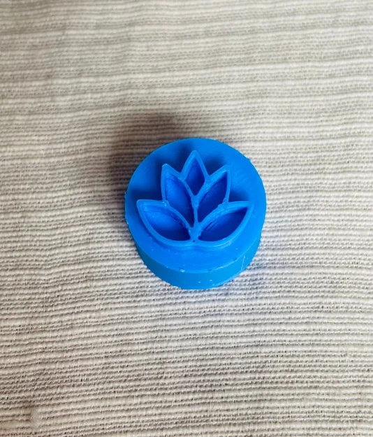 Con dấu hình hoa sen (Lotus Flower Stamp) cho đồ gốm và thủ công - Image 1