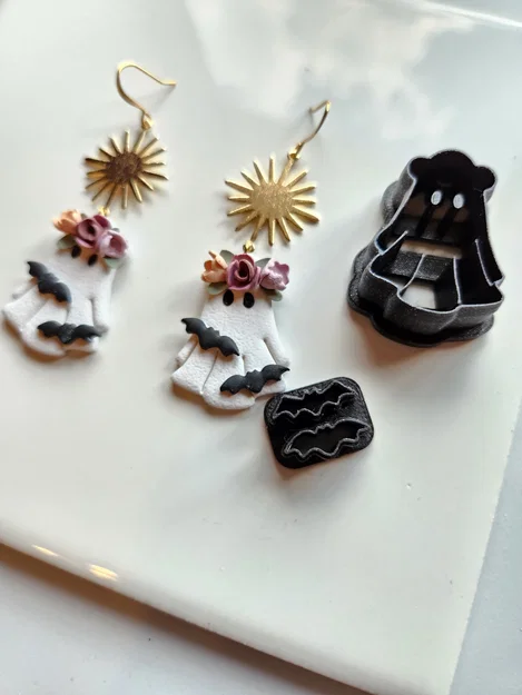Khuôn cắt polymer clay | Ma đội vòng hoa kèm khuôn dơi nhỏ - Image 1