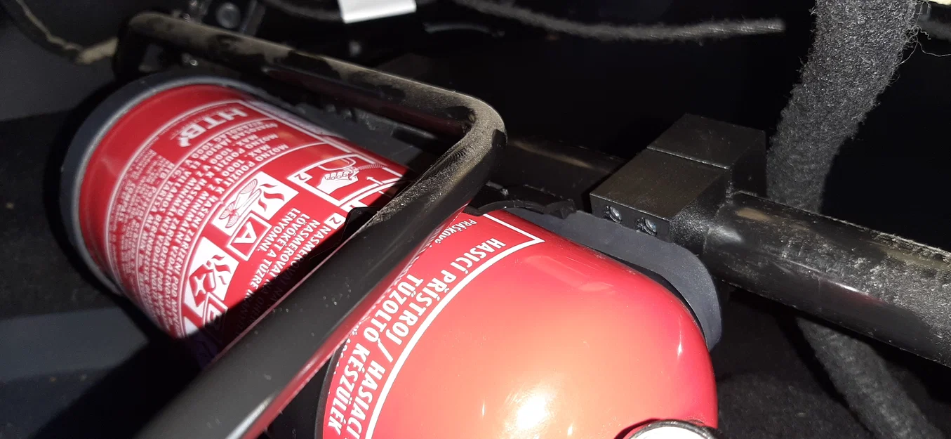 Giá treo bình cứu hỏa 3D cho xe Dacia Duster 2 - Image 3