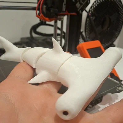Cá Mập Khớp Nối Dễ Thương (Articulated Shark Articulated)