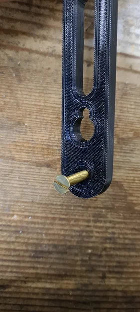 Giá treo (Halterung) cho sạc Makita DC18RD - Image 4