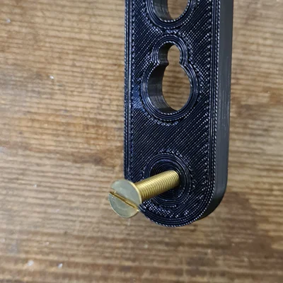 Giá treo (Halterung) cho sạc Makita DC18RD