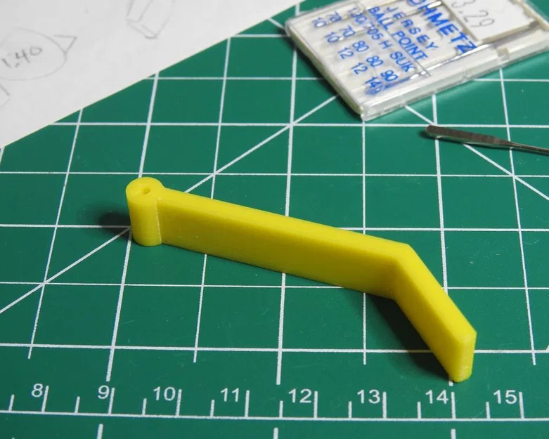 Dụng cụ hỗ trợ gắn/tháo kim máy may (Sewing Machine Needle Tool) - Image 8