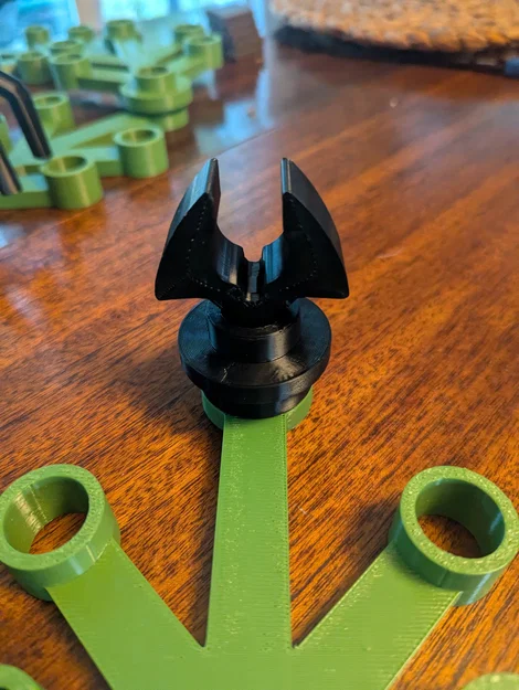 Kẹp Lego cho vòng nguyệt quế Lego - Image 1