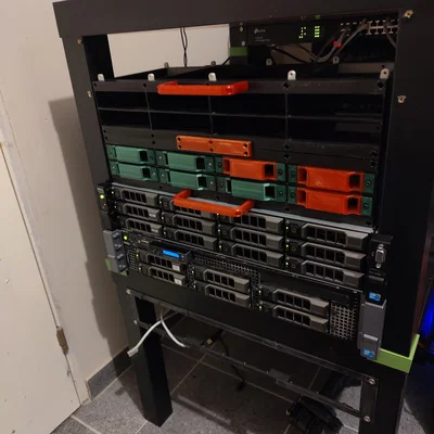 Vỏ HDD xếp chồng kèm Backplane (Stackable HDD Enclosure with Backplane)