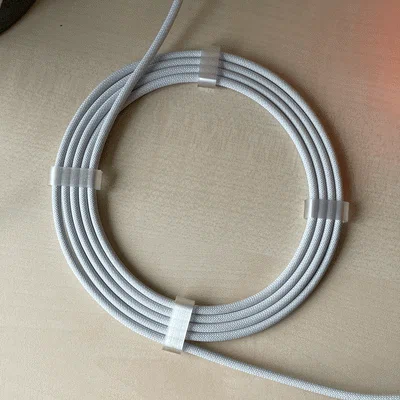 Kẹp giữ dây cáp MacBook dạng parametric
