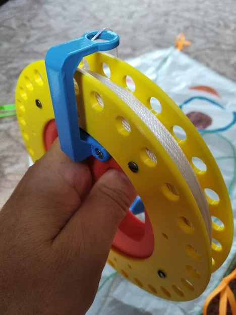 Naviják draka (Kite reel / winder) – Ống cuốn dây diều - Image 5