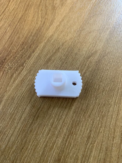 Chìa khóa xả khí bộ tản nhiệt 5mm (Air bleeder key) tiện dụng - Image 3