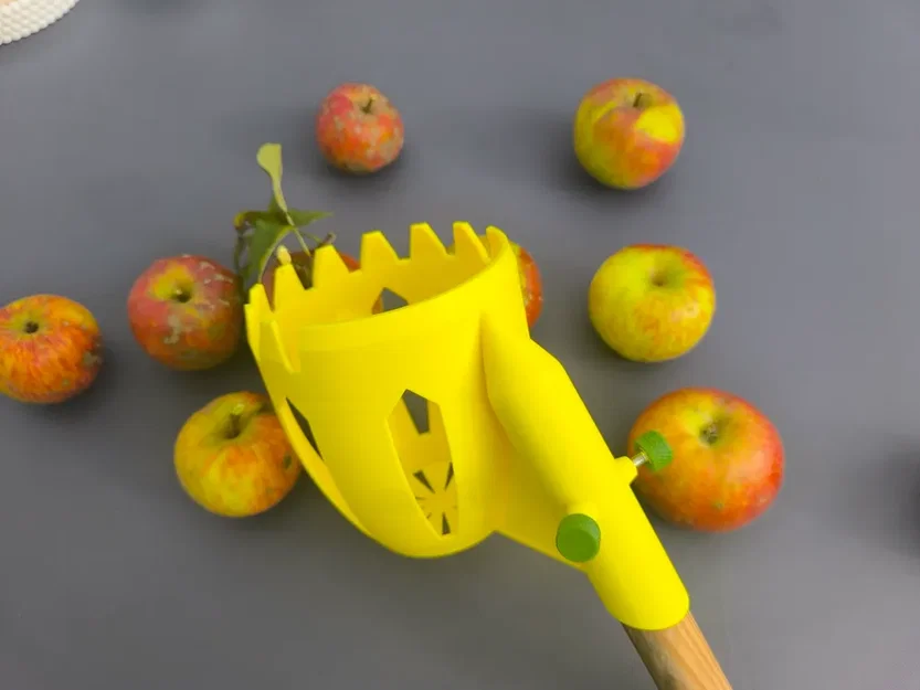 Dụng cụ hái trái cây – Apple Grabber (Fruit Picker) - Image 2