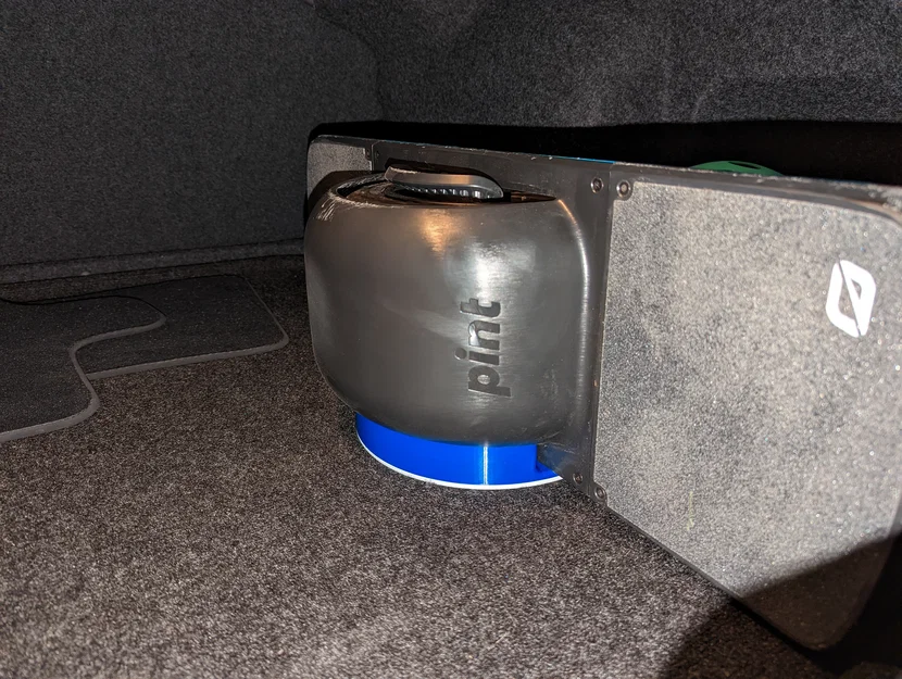 Giá đỡ Onewheel Pint/GT trong cốp xe - Image 3