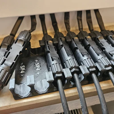 Giá đỡ Solar MC4 8 khe (8-fach Solar MC4 Halterung)