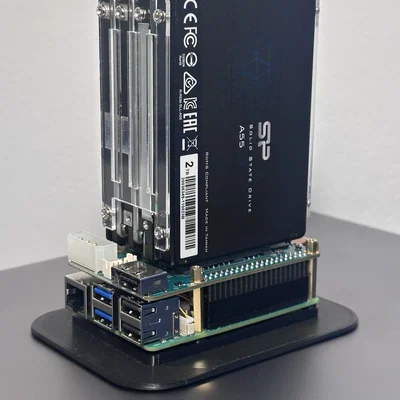 Đế mở rộng vững chãi cho Radxa PENTA NAS trên Raspberry Pi