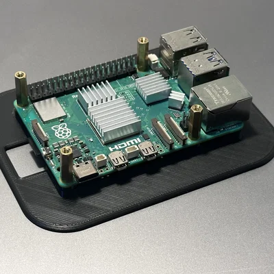 Đế mở rộng vững chãi cho Radxa PENTA NAS trên Raspberry Pi