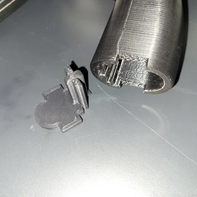 Tay cầm AR-15 góc giảm MIG 1.1 có ngăn chứa (MIG Reduced Angle AR 15 style Grip)