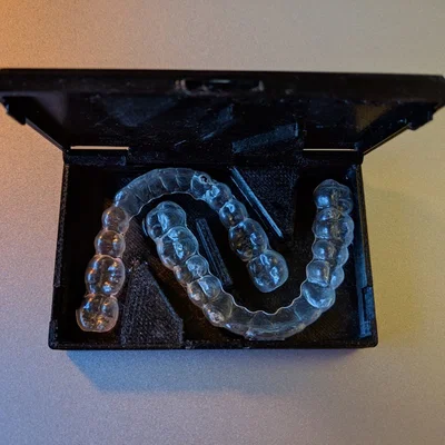 Hộp Đựng Retainer (Retainer Case)