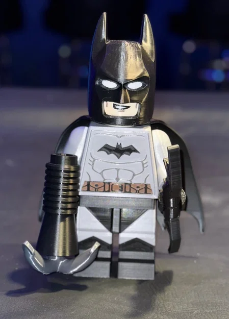 Batman TAS Brick MegaFigure (Tỉ lệ 5:1) – Batman Animated Series Brick MegaFigure - Image 1