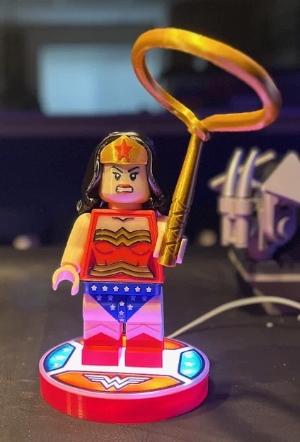 Wonder Woman MegaFigure (Tỉ lệ 5:1) - Image 4