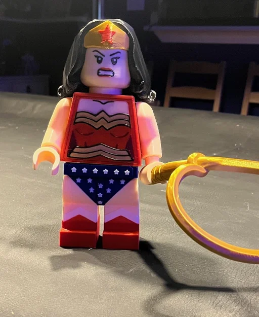 Wonder Woman MegaFigure (Tỉ lệ 5:1) - Image 7
