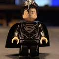 Black Suit Superman Brick MegaFigure (Tỉ lệ 5:1) - Thumbnail 1