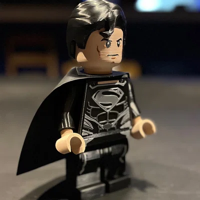 Black Suit Superman Brick MegaFigure (Tỉ lệ 5:1)