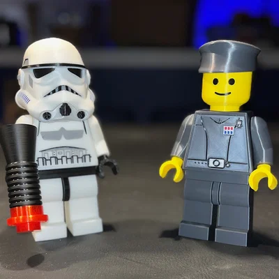 Star Wars Stormtrooper & Captain Brick MegaFigures (Tỉ lệ 5:1)
