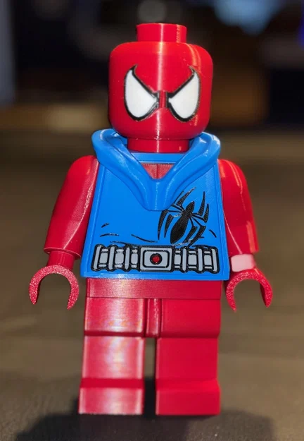 Scarlet Spider Brick MegaFigure (Tỉ lệ 5:1) - Image 2