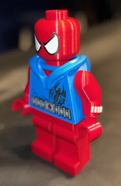 Scarlet Spider Brick MegaFigure (Tỉ lệ 5:1) - Image 4