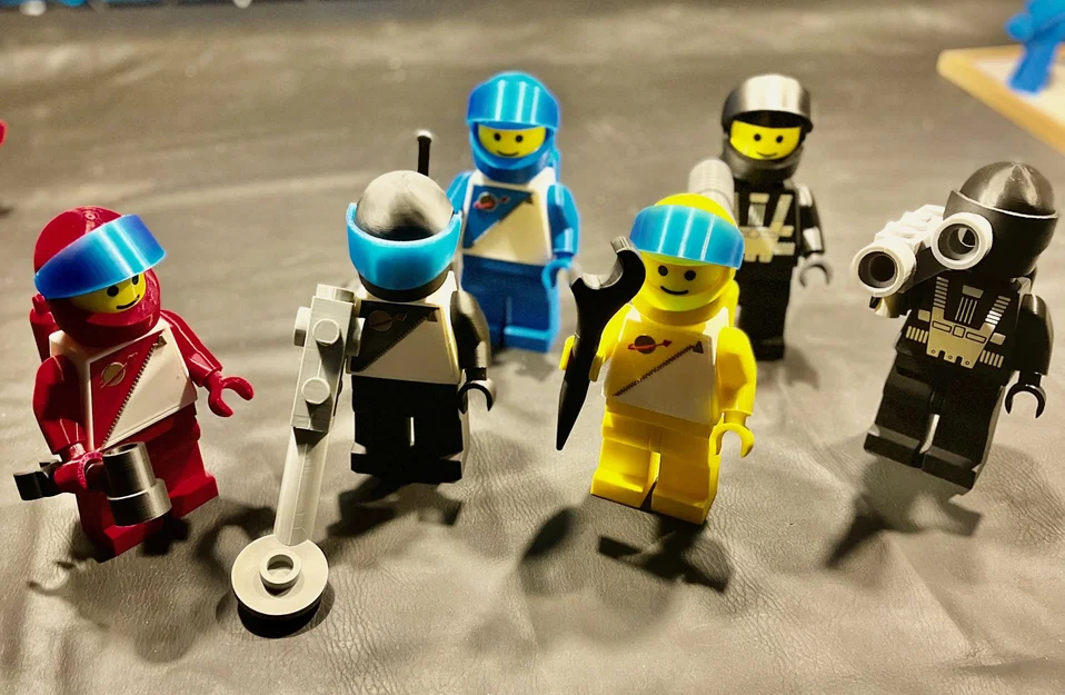 Brick MegaFigures Blacktron / Futuron (Tỉ lệ 5:1) - Phi hành gia Space 1988 - Image 2