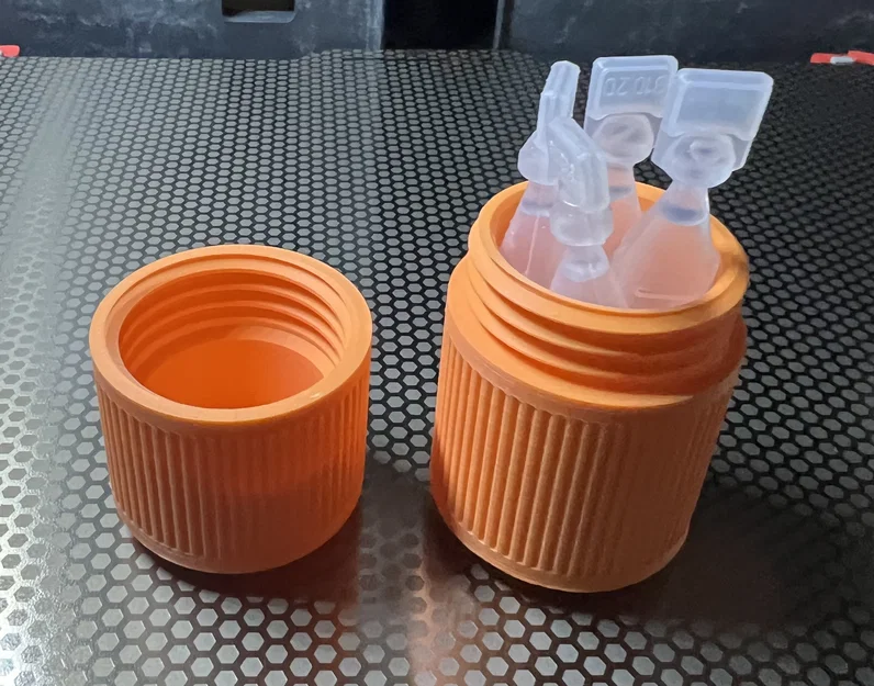 Hộp Đựng Ống Thuốc Nhỏ Mắt Du Lịch (Eye Drop Vial Travel Container) - Image 1