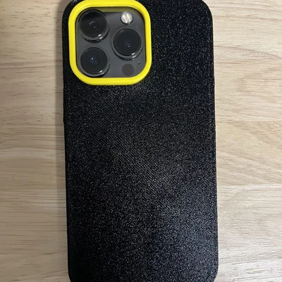 Ốp iPhone 13 Pro có bảo vệ camera và vòng MagSafe