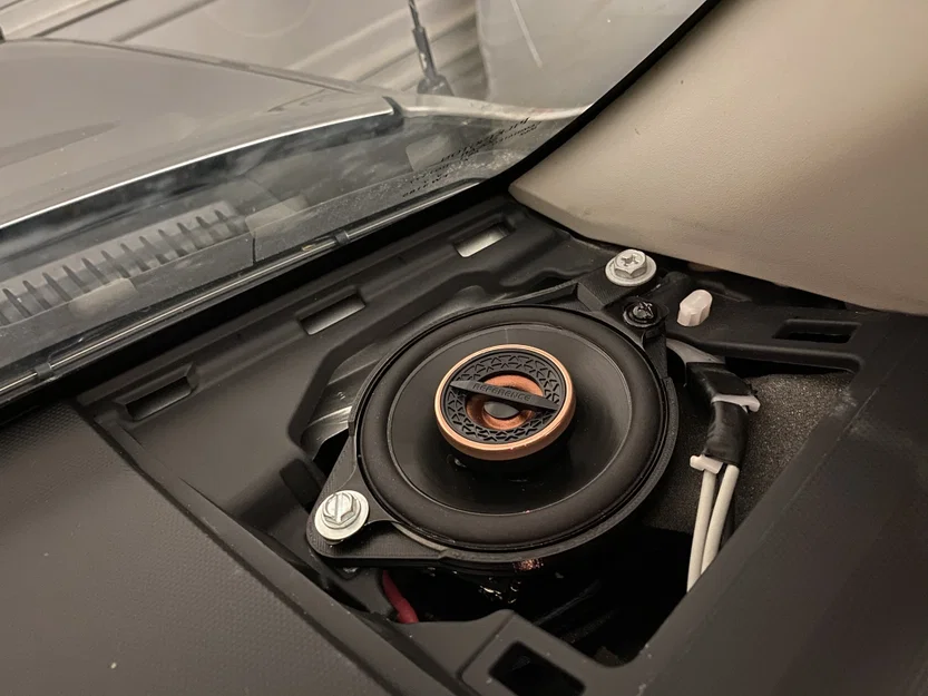 Toyota 4Runner Gen 5 - Pát gắn loa taplo 3.5" - Image 1