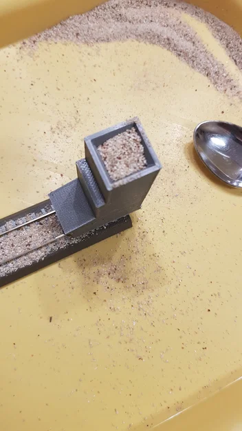 Dụng cụ rải đá ballast cho đường ray xe lửa mô hình TT và H0 - Image 2