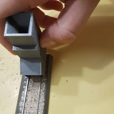 Dụng cụ rải đá ballast cho đường ray xe lửa mô hình TT và H0