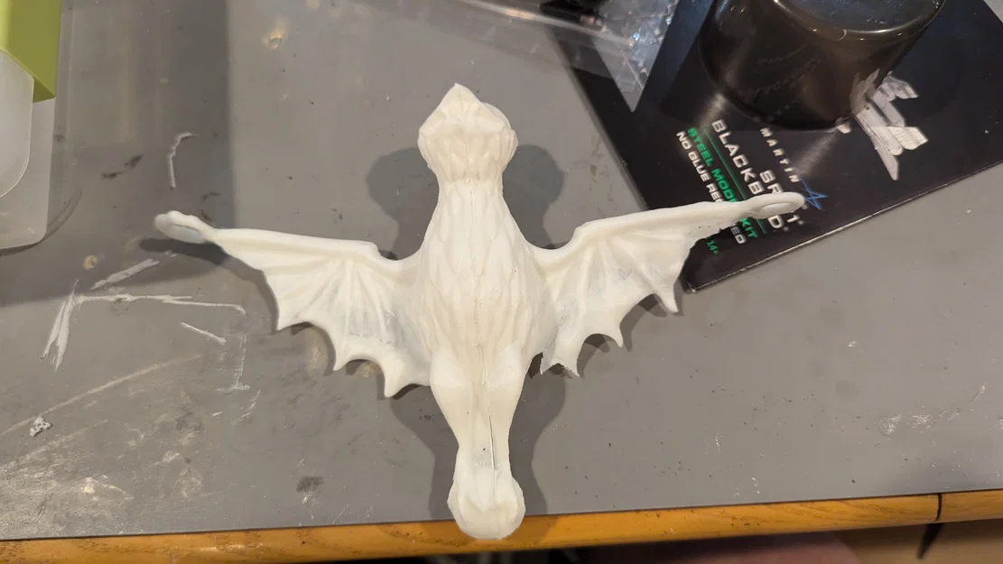 Mô hình dơi trang trí Haunted Mansion - Đỉnh cột 3D độc đáo - Image 2