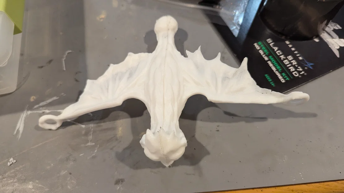 Mô hình dơi trang trí Haunted Mansion - Đỉnh cột 3D độc đáo - Image 3