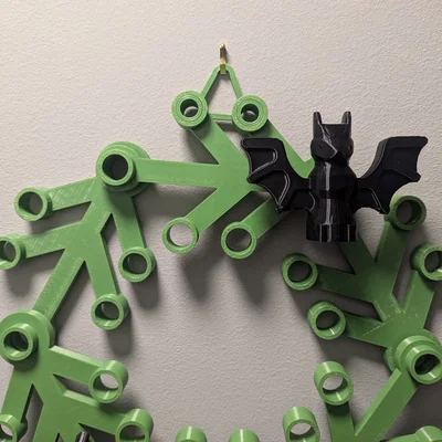 Mô hình chú dơi trang trí vòng nguyệt quế (Bat for Lego Wreath)