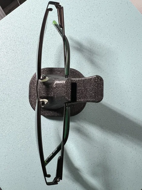 Giá đỡ kính mắt 3D để bàn tiện lợi và thẩm mỹ - Image 2