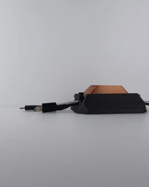 Cold Cable Stop – Cữ chặn dây cáp gắn bàn phong cách sci-fi - Image 2