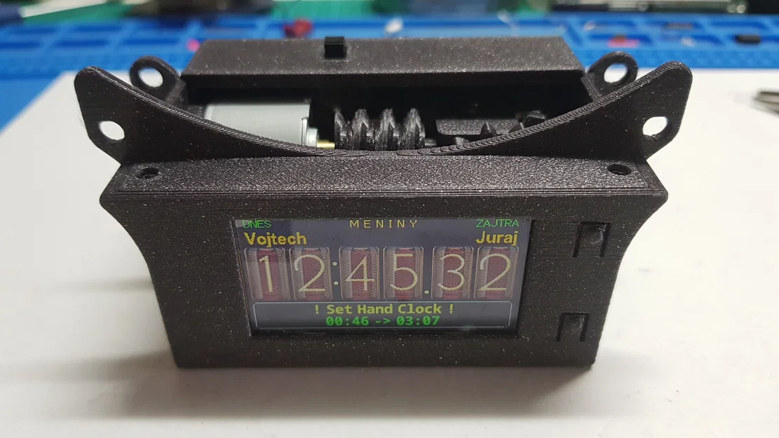 GaPa Hollow Clock - Image 3