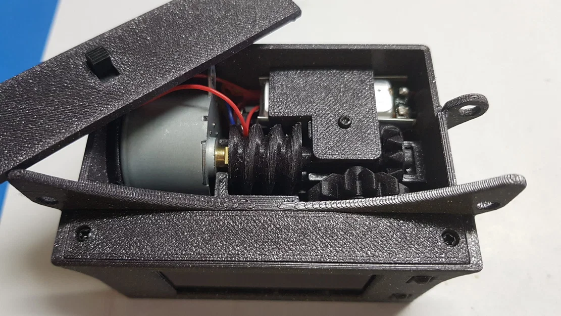 GaPa Hollow Clock - Image 5