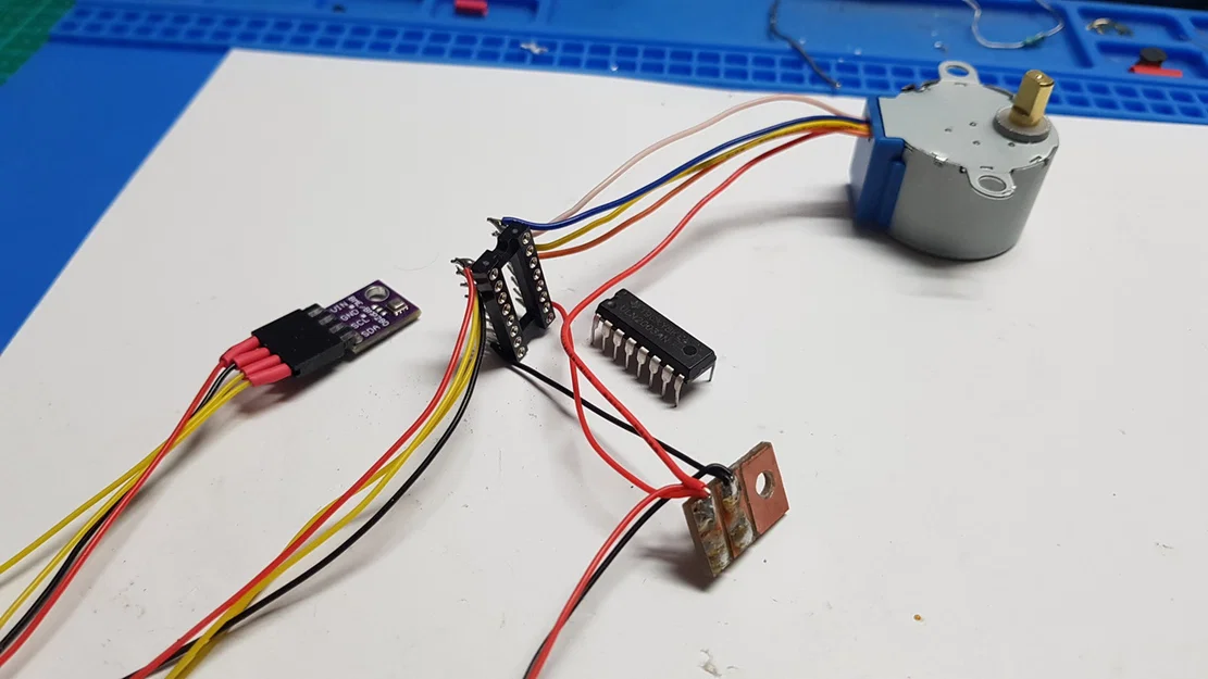 GaPa Hollow Clock - Image 8